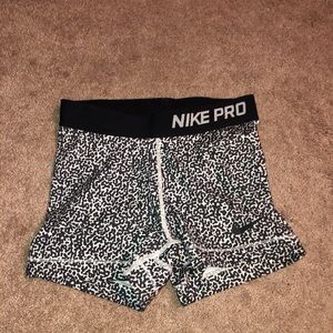 Nike Pro Patterned Spandex